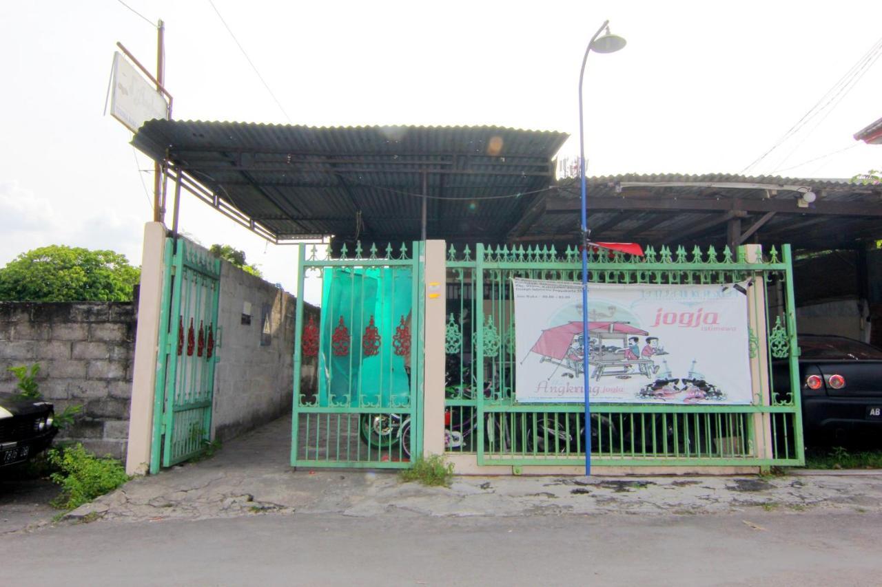 Wisma Sarjana Guesthouse Maguwo Exterior foto